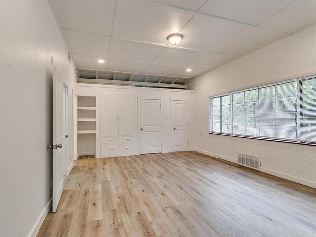 1601 W Harrison Avenue, Guthrie, OK 73044