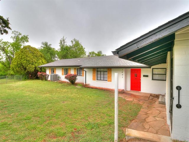 1601 W Harrison Avenue, Guthrie, OK 73044