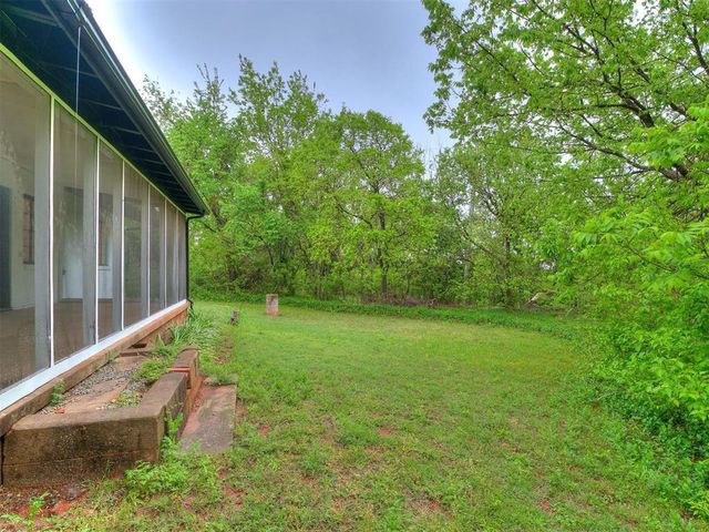 1601 W Harrison Avenue, Guthrie, OK 73044