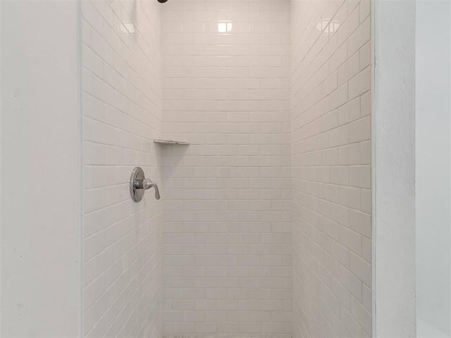 1601 W Harrison Avenue, Guthrie, OK 73044