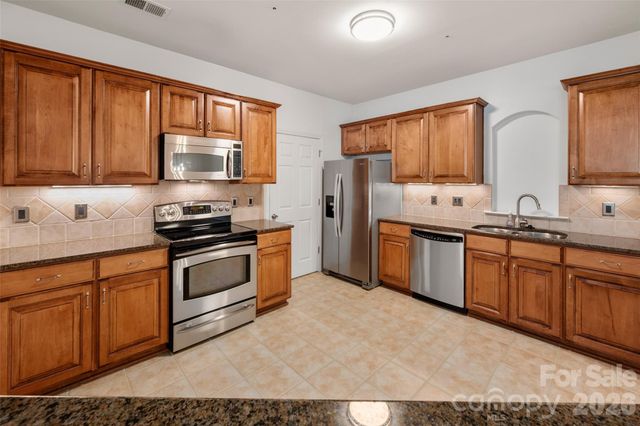 11530 Costigan Lane, Charlotte, NC 28277