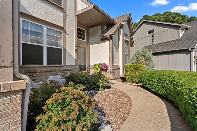 12709 S Hagan Court, Olathe, KS 66062