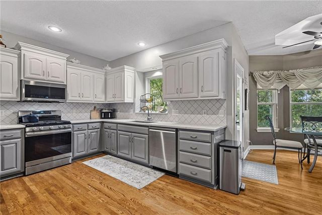 12709 S Hagan Court, Olathe, KS 66062