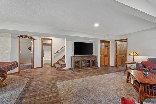 12709 S Hagan Court, Olathe, KS 66062