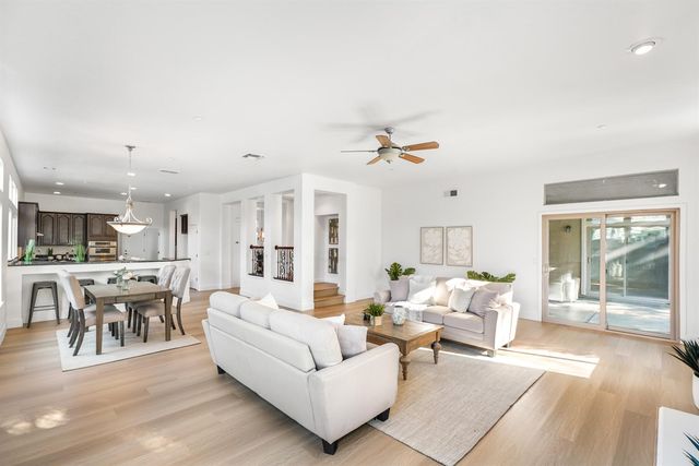 1009 Fountain Dr, West Sacramento, CA 95605