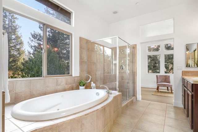 1009 Fountain Dr, West Sacramento, CA 95605