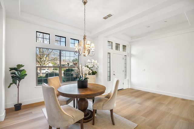 1009 Fountain Dr, West Sacramento, CA 95605