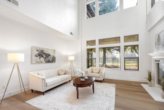 1009 Fountain Dr, West Sacramento, CA 95605