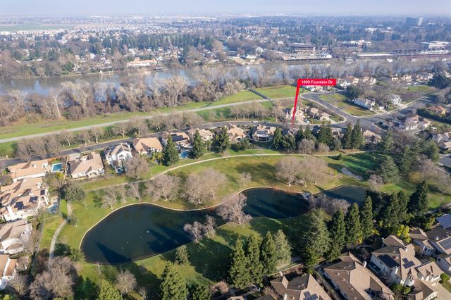 1009 Fountain Dr, West Sacramento, CA 95605