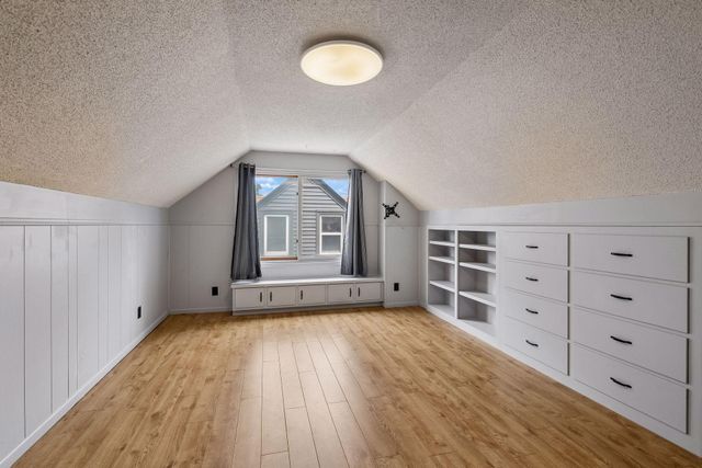 2011 Vincent Avenue N, Minneapolis, MN 55411