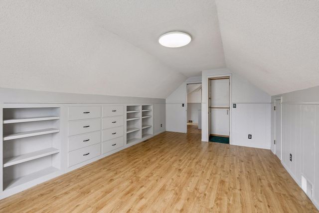 2011 Vincent Avenue N, Minneapolis, MN 55411