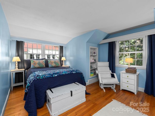 7 Park Road, Asheville, NC 28803