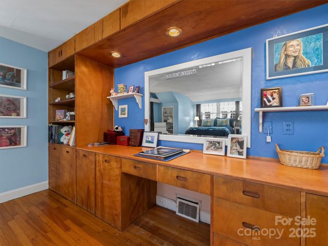 7 Park Road, Asheville, NC 28803