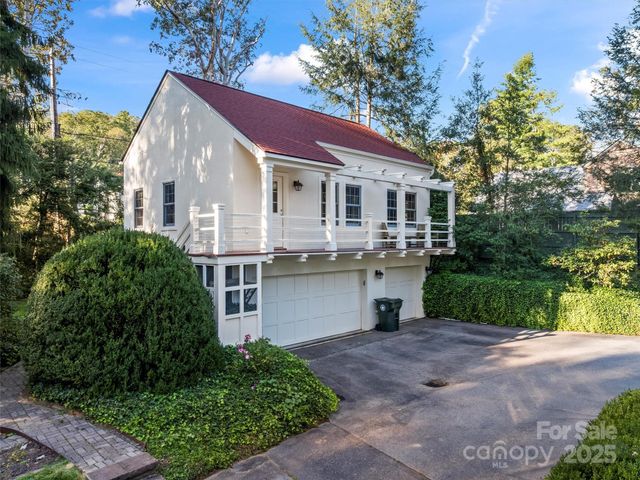 7 Park Road, Asheville, NC 28803