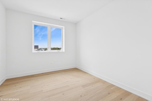 3219 N ELSTON Street 2, Chicago, IL 60618