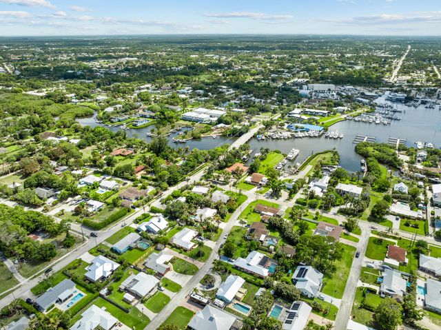 4824 SE Pilot Way, Stuart, FL 34997