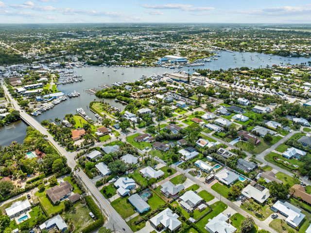 4824 SE Pilot Way, Stuart, FL 34997