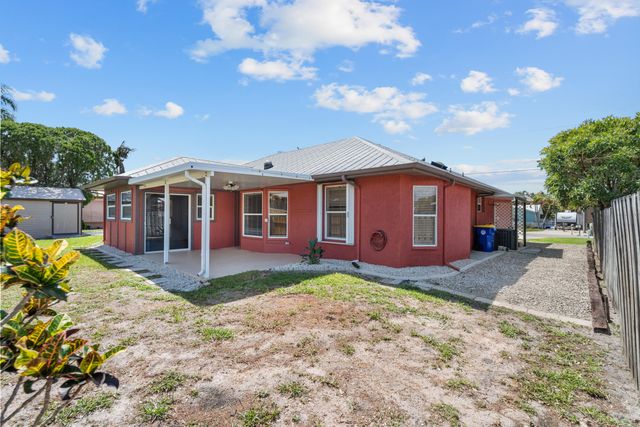 4824 SE Pilot Way, Stuart, FL 34997