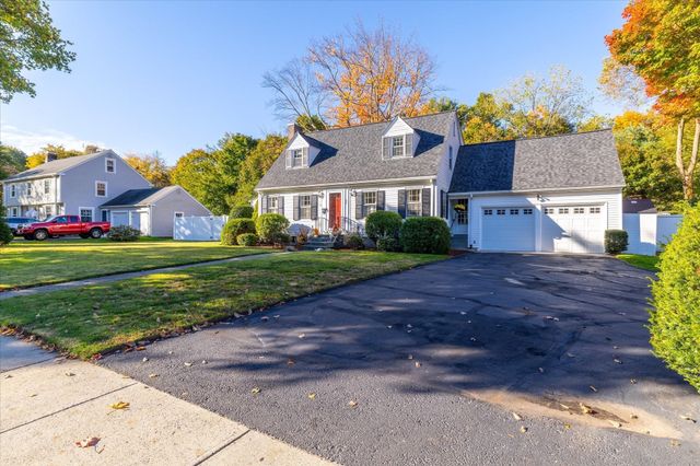 57 Forest St, Worcester, MA 01609