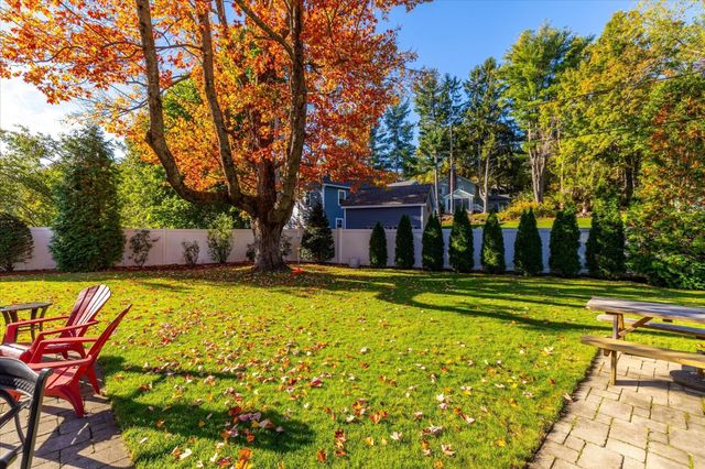 57 Forest St, Worcester, MA 01609