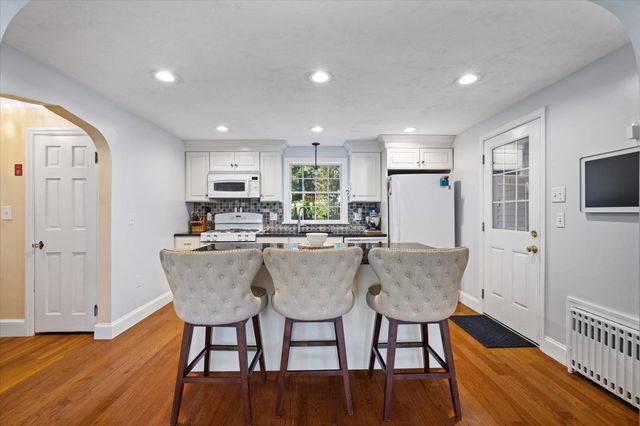 57 Forest St, Worcester, MA 01609