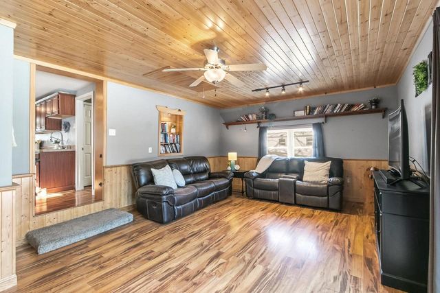 11548 N Maple Beach Drive, Edgerton, WI 53534