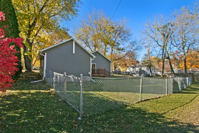 11548 N Maple Beach Drive, Edgerton, WI 53534