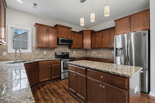 726 Sun Road, Aberdeen, NC 28315