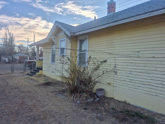 213 E 8th St, La Junta, CO 81050