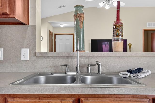 18205 Viento Drive, Edmond, OK 73012