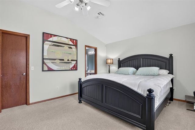 18205 Viento Drive, Edmond, OK 73012