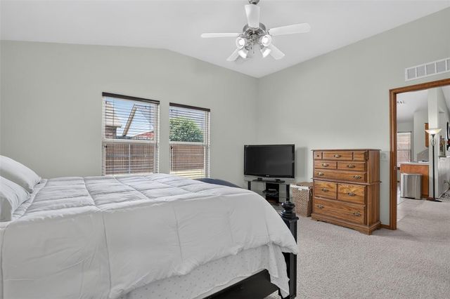 18205 Viento Drive, Edmond, OK 73012