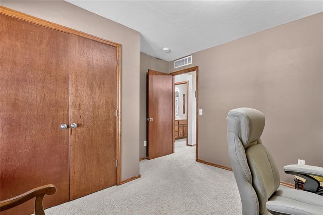 18205 Viento Drive, Edmond, OK 73012