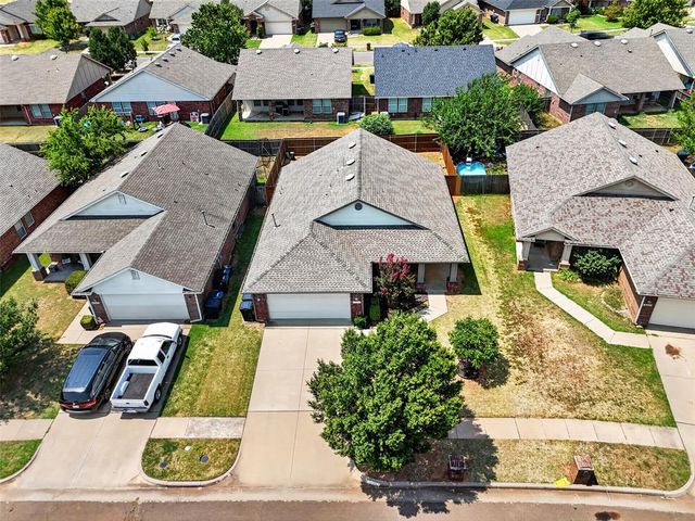 18205 Viento Drive, Edmond, OK 73012