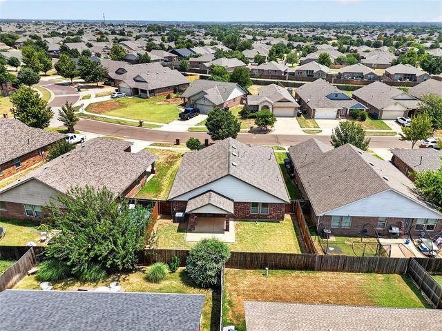 18205 Viento Drive, Edmond, OK 73012