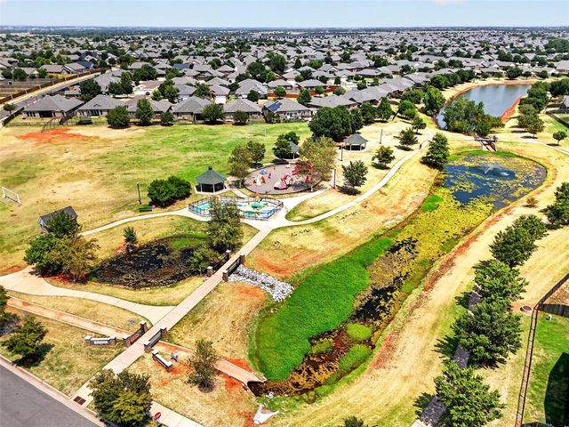 18205 Viento Drive, Edmond, OK 73012