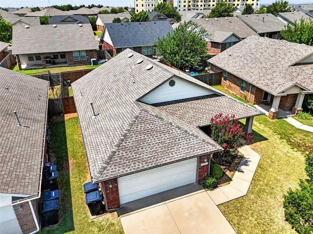 18205 Viento Drive, Edmond, OK 73012