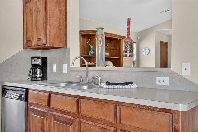 18205 Viento Drive, Edmond, OK 73012