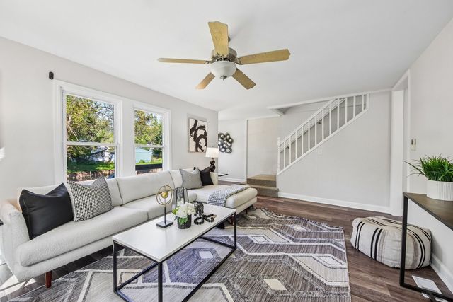 37966 N Nora Place, Spring Grove, IL 60081