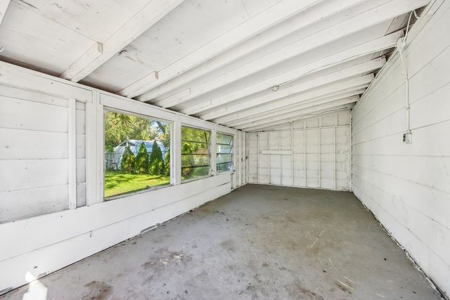 37966 N Nora Place, Spring Grove, IL 60081