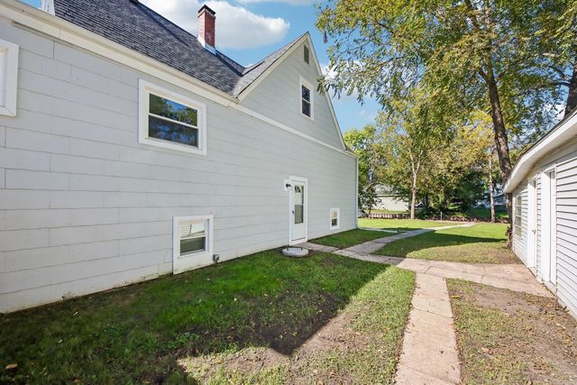 37966 N Nora Place, Spring Grove, IL 60081