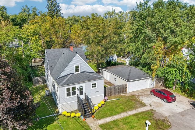 37966 N Nora Place, Spring Grove, IL 60081