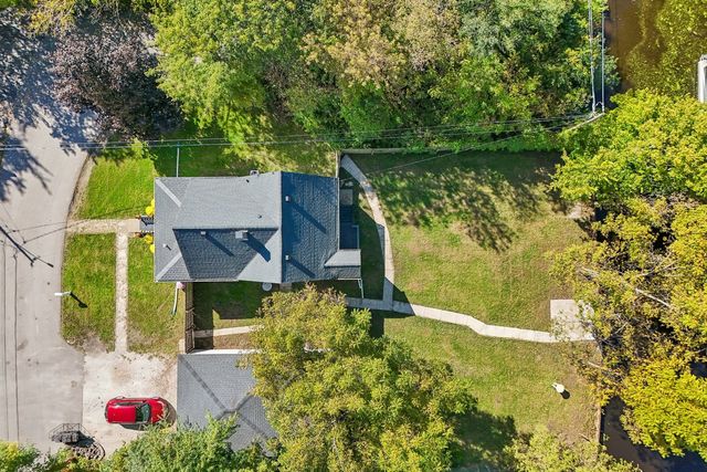 37966 N Nora Place, Spring Grove, IL 60081