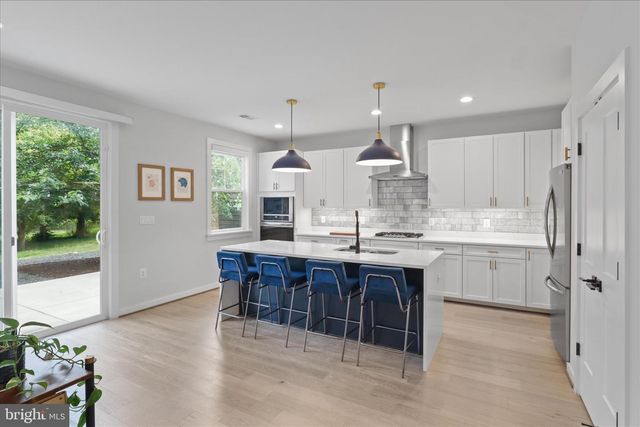 6625 OAK DR, Alexandria, VA 22306