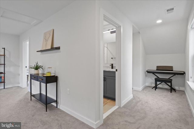 6625 OAK DR, Alexandria, VA 22306