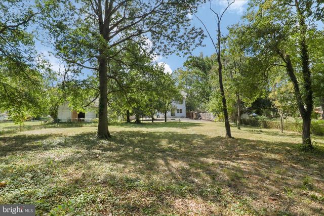 6625 OAK DR, Alexandria, VA 22306