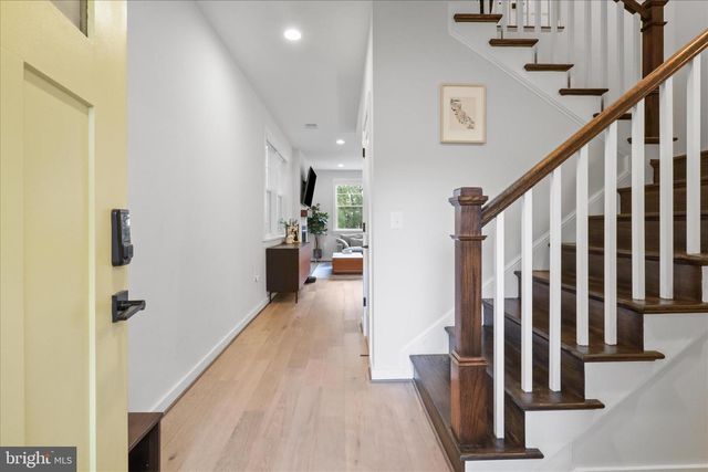 6625 OAK DR, Alexandria, VA 22306