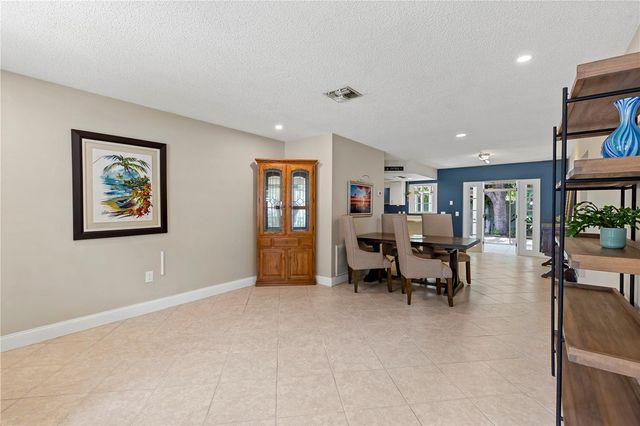2576 HUNTINGTON AVENUE, Sarasota, FL 34232