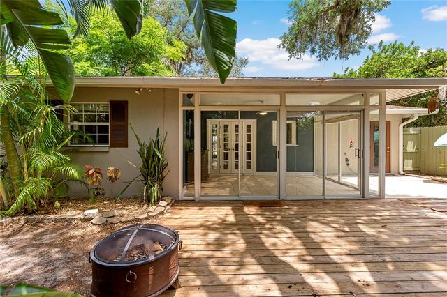 2576 HUNTINGTON AVENUE, Sarasota, FL 34232