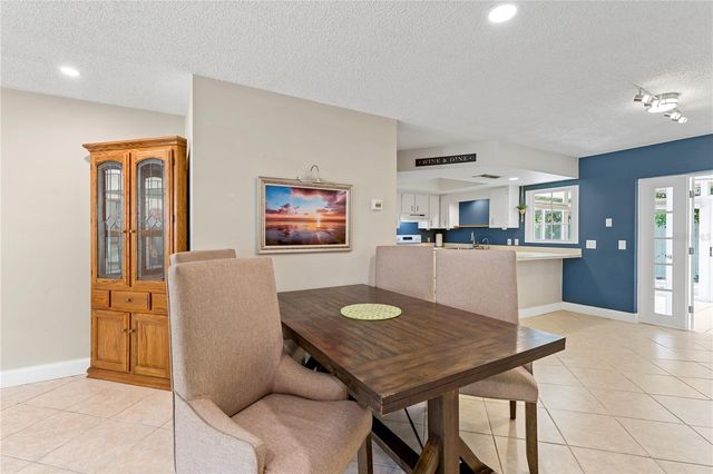 2576 HUNTINGTON AVENUE, Sarasota, FL 34232